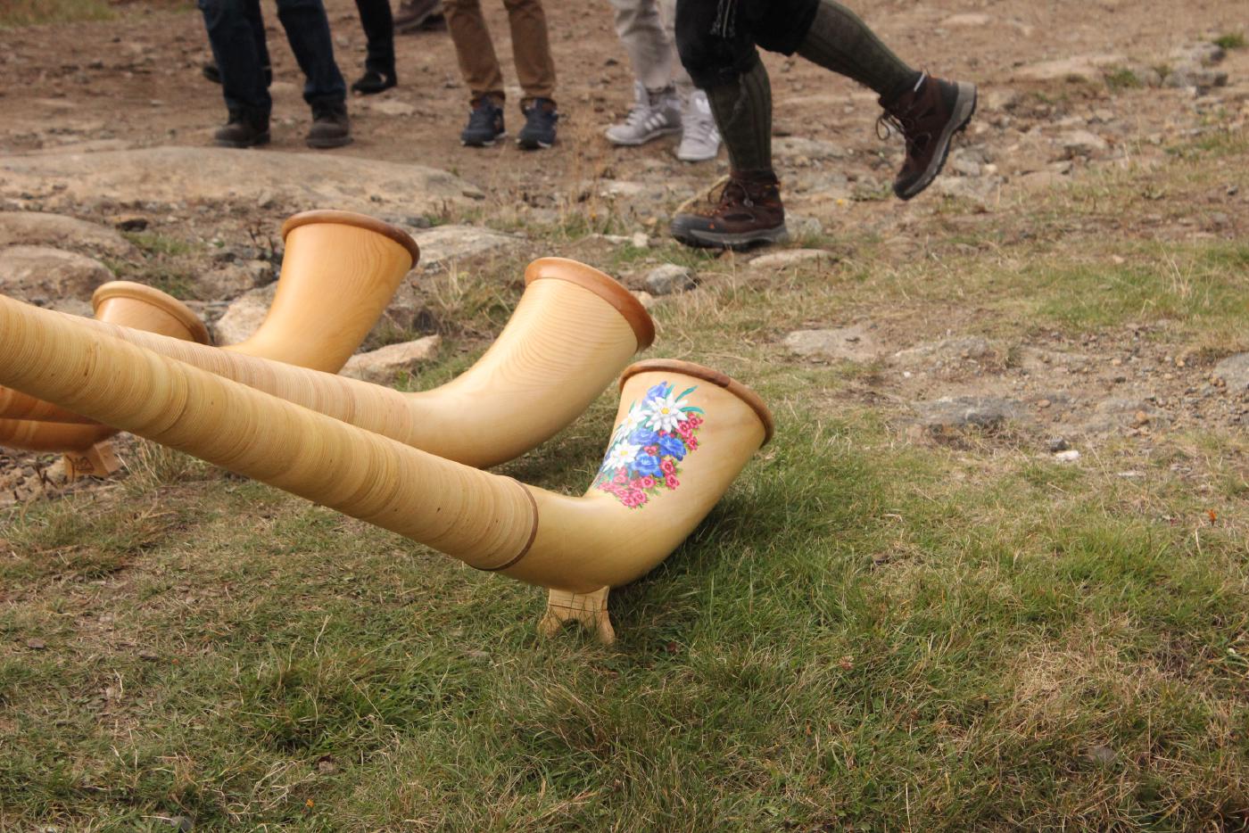 Horn artwork